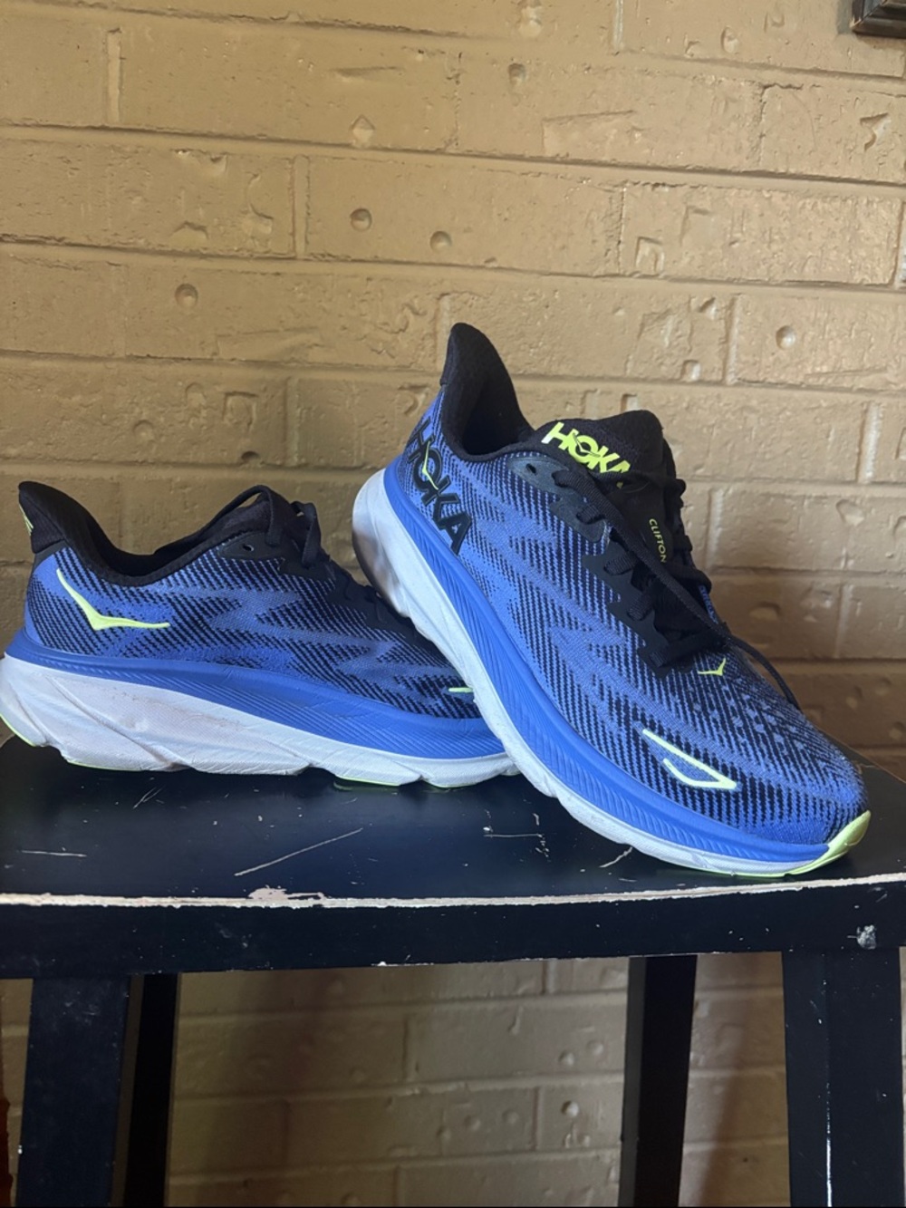Hoka Blue and Neon Yellow Men's Running Shoes Clifton 9
Almost like new 
Size 9B